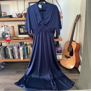 Elegant 1970s Maxi Dress